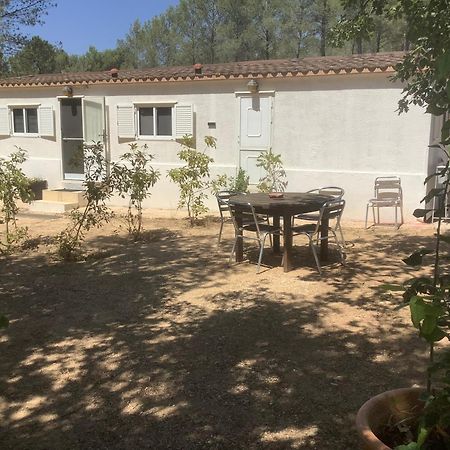 Bungalow Avec Piscine Privative Proche Aix En Provence La Barben Ngoại thất bức ảnh
